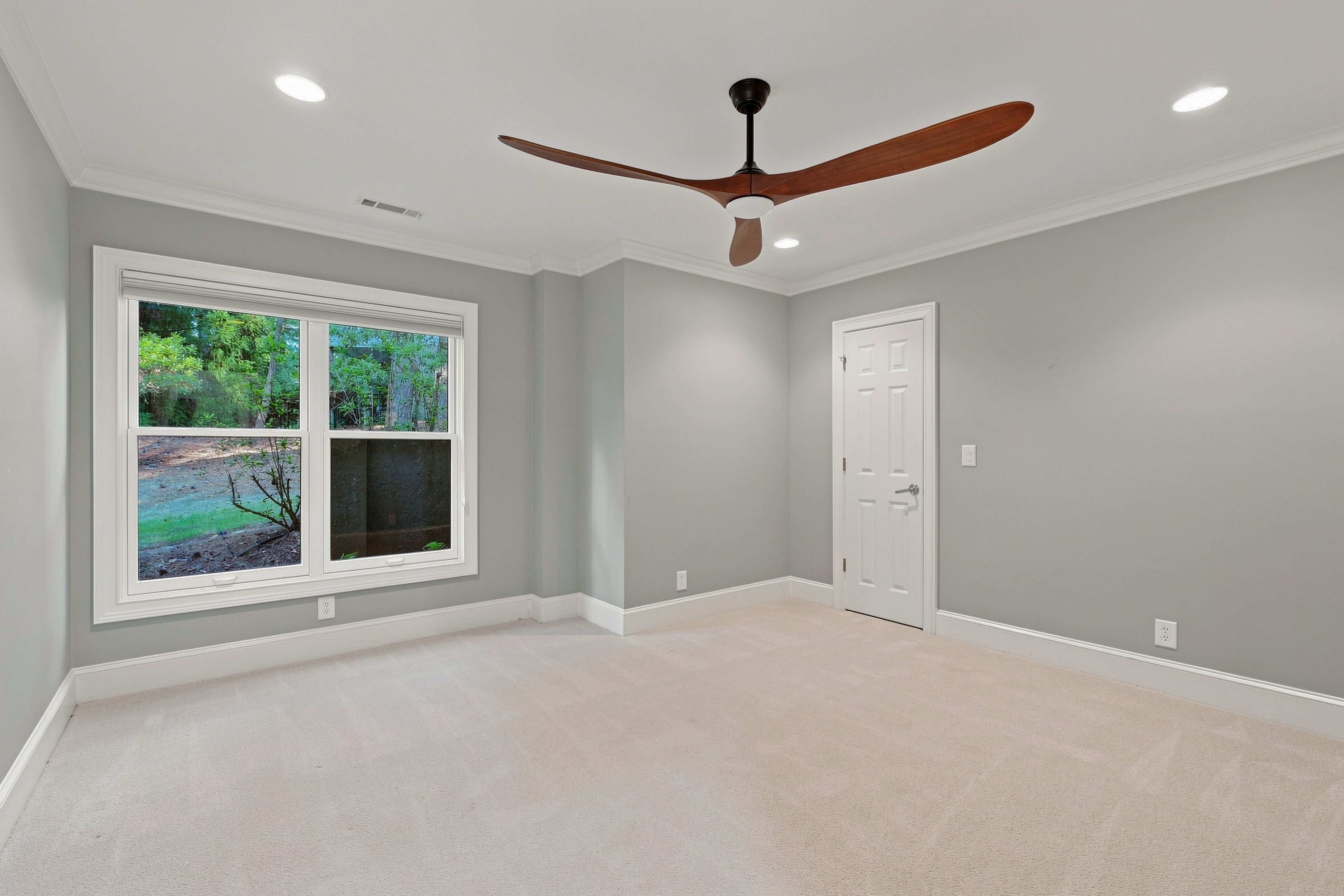1100 Bachelors Run image 33